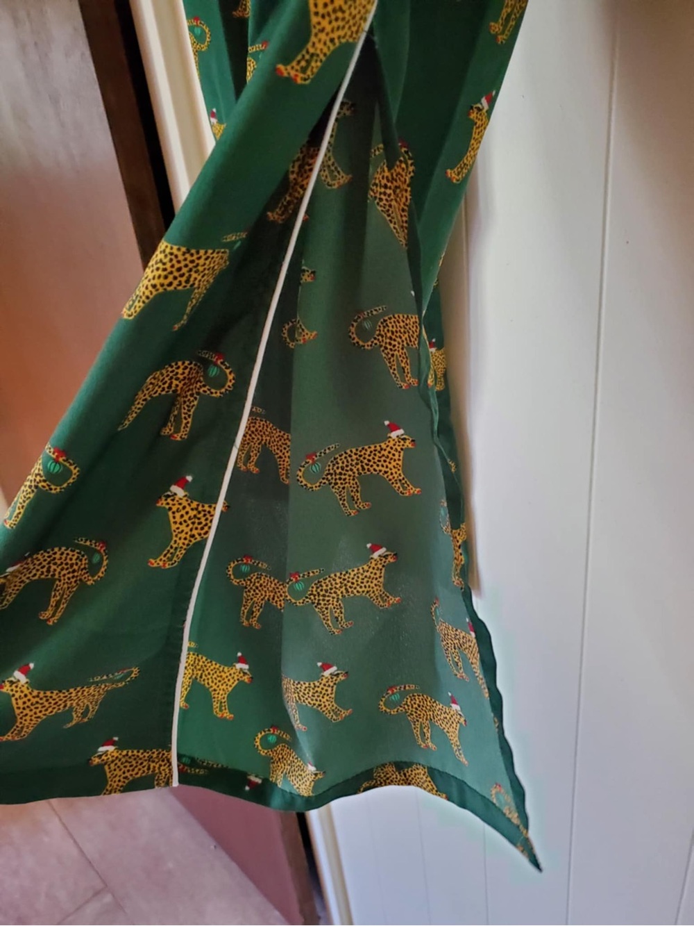 Bouffants & Broken Hearts Green Leopard Pajama Set, Size S - Picture 6 of 8